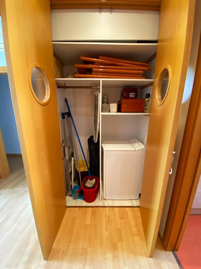 Apartament Gran Amb Parquing A 5 Min Del Centre カレリャ・デ・パラフルジェリ エクステリア 写真