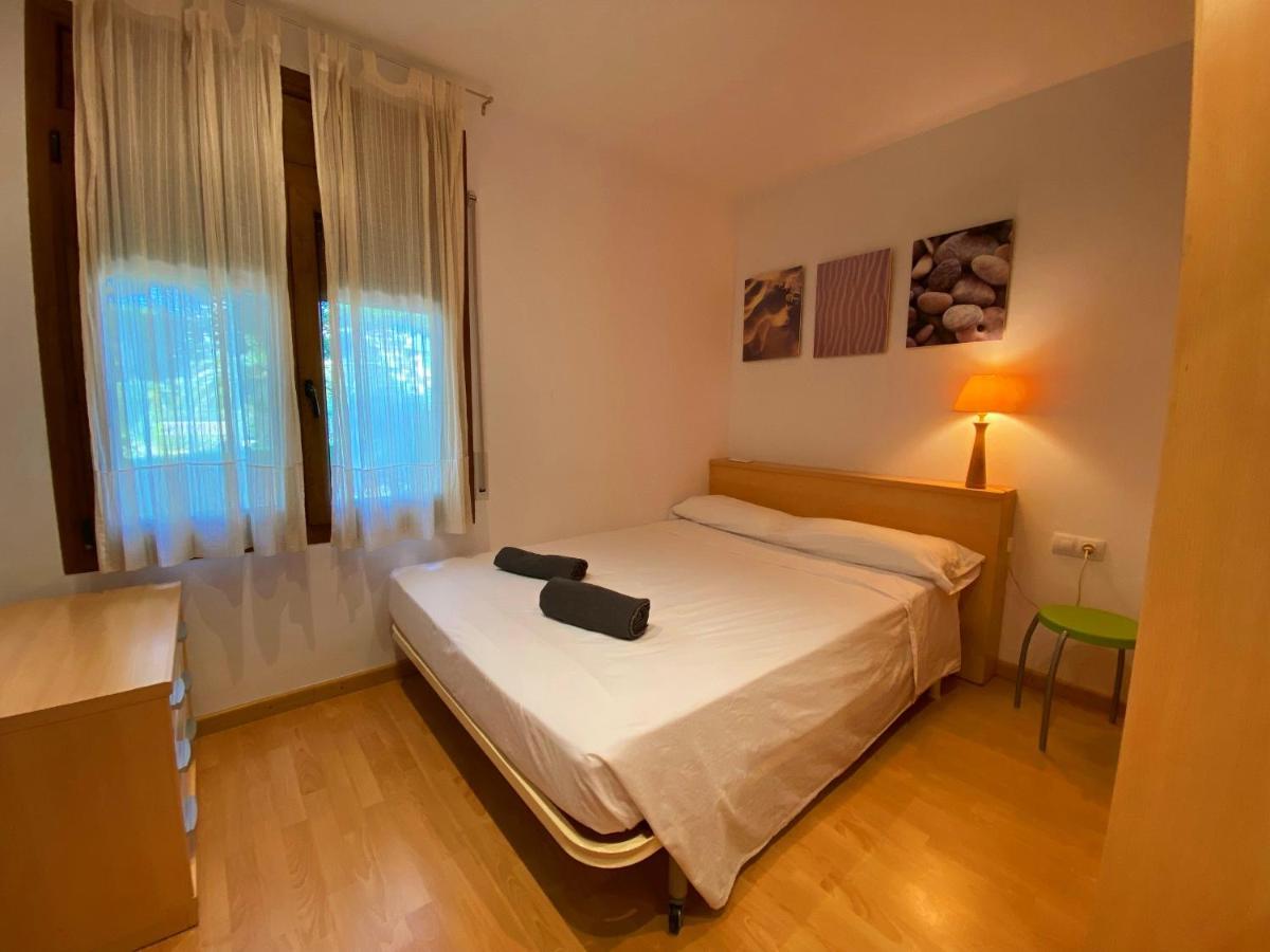 Apartament Gran Amb Parquing A 5 Min Del Centre カレリャ・デ・パラフルジェリ エクステリア 写真